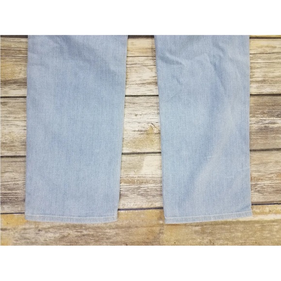 J Brand Seven Eights Jean Slim Fit Low Rise Womens Size 32X28 Light Wash Blue - Picture 8 of 13